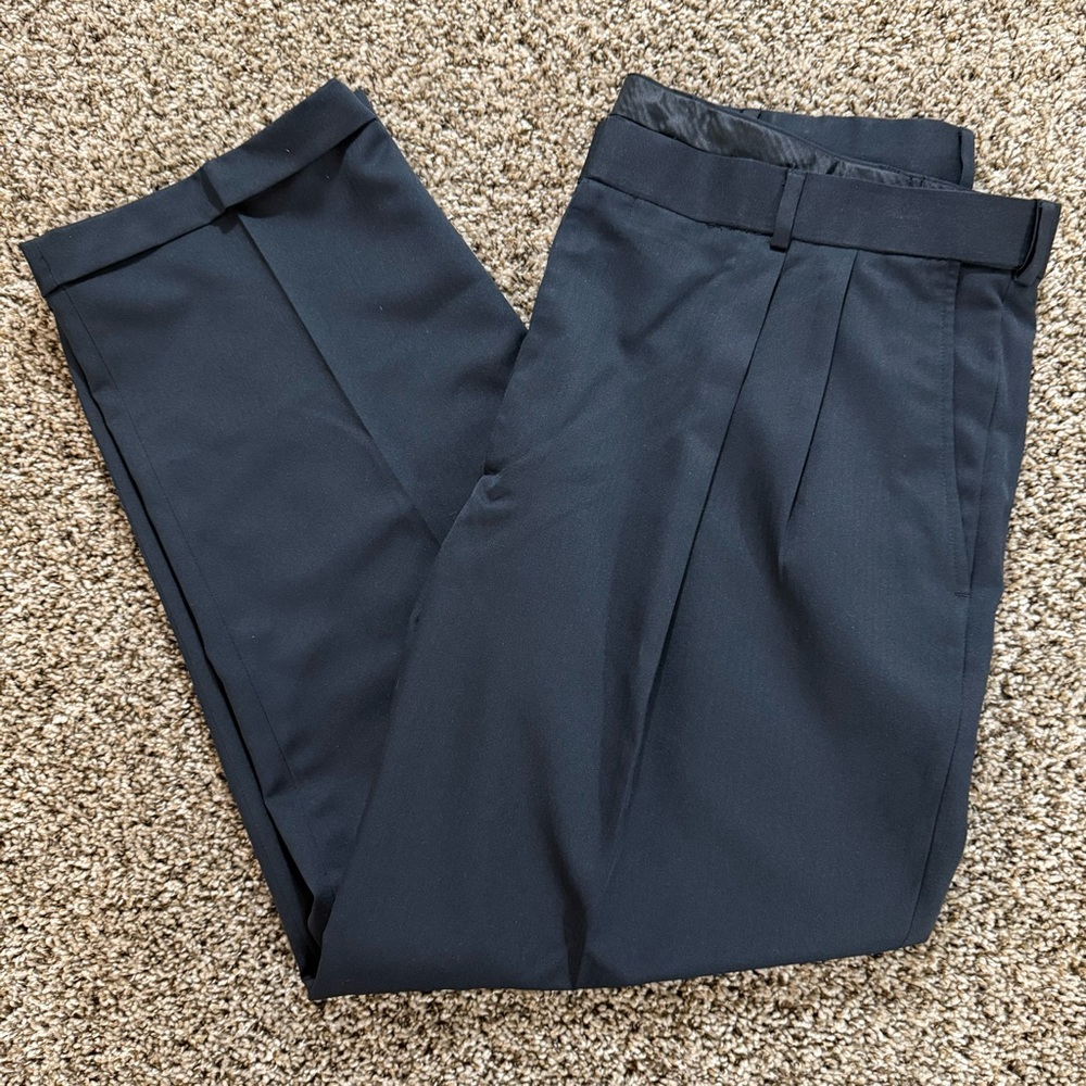 Haggar Mens 40x30 Black‎ Dress Pants Pleated Front Classic Fit No Iron Office